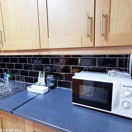 Very 1bed New Refurbish Apartament